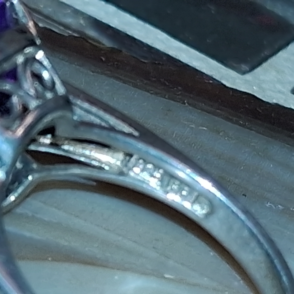 Elegant Purple Gemstone Silver Ring - Picture 6 of 7